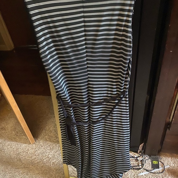 Black and white asymmetrical dress. Shows off curves! - Picture 2 of 2